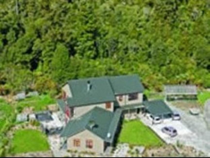 Mahitahi Lodge خليج بروس المظهر الخارجي الصورة